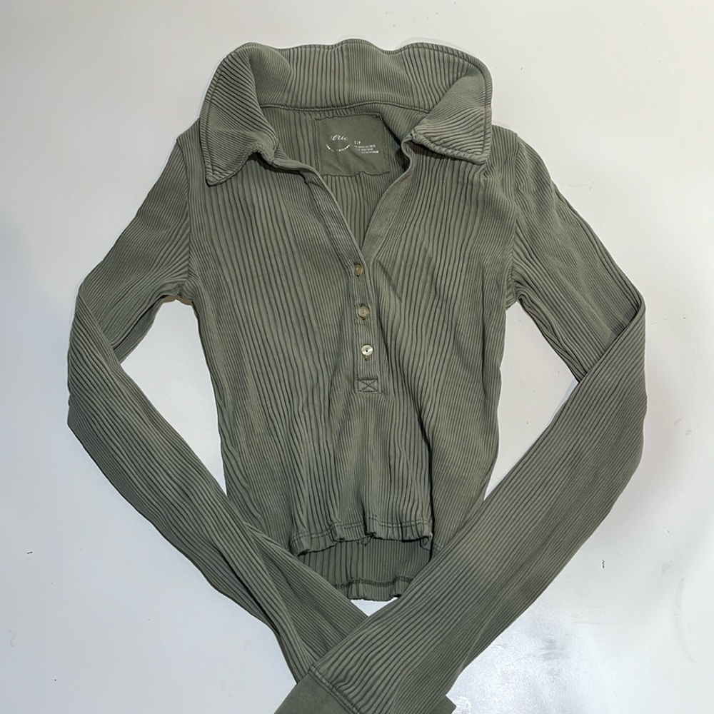 Women’s aerie long sleeve shirt